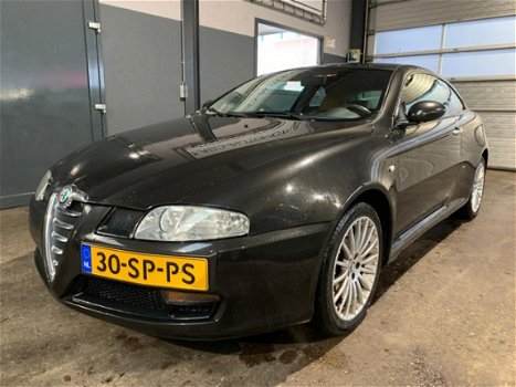 Alfa Romeo GT - 2.0 JTS Distinctive NAP/3e eig distributie vervangen - 1