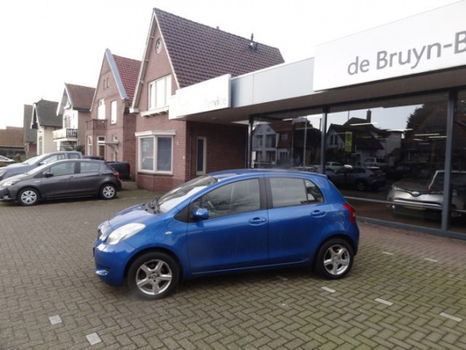 Toyota Yaris - 1.3 VVT-i Sol 5-drs airco, lichtmetalen velgen, zeer goed onderhouden - 1