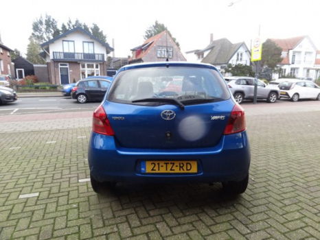 Toyota Yaris - 1.3 VVT-i Sol 5-drs airco, lichtmetalen velgen, zeer goed onderhouden - 1