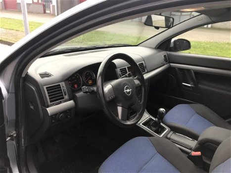 Opel Vectra - 1.8-16V Maxx Airco.Cruise, CPV, Elektr.ramen, Trekhaak, Radio-CD, Enz... Mooie auto va - 1