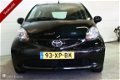 Toyota Aygo - 1.0-12V +NAP , 5DRS, parkeersensoren achter - 1 - Thumbnail