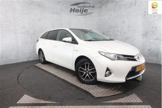 Toyota Auris Touring Sports - 1.8 Hybrid Lease | Climate Control | Panoramadak | Achteruitrijcamera - 1