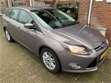 Ford Focus Wagon - 1.6 TI-VCT Titanium | navigatie | cruise control | elektrische ramen | telefoon a