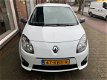 Renault Twingo - 1.2-16V Collection | 2e eigenaar geweest | weinig kilometers gereden | - 1 - Thumbnail