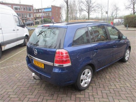 Opel Zafira - 2.2 Executive 1 jaar apk-nette auto-7 personen - 1