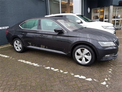 Skoda Superb - 1.6 TDI Ambition Business *PANORAMA+LEDER+XENON+NAVI+ECC+PDC - 1