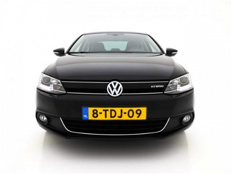 Volkswagen Jetta - 1.4 TSI Hybrid Highline AUT. *XENON+LEDER+NAVI+PDC+ECC+CRUISE - 1