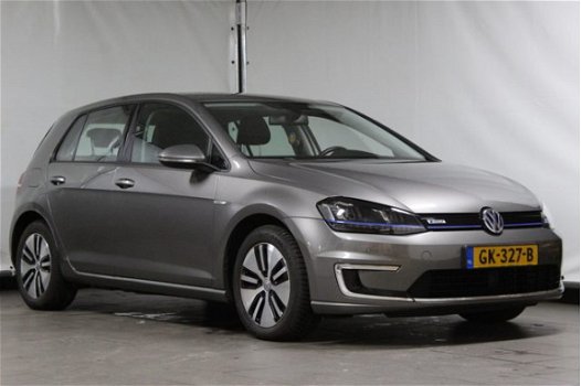 Volkswagen e-Golf - elektrisch 5D Aut. / Adaptive CC / Camera - 1