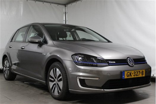 Volkswagen e-Golf - elektrisch 5D Aut. / Adaptive CC / Camera - 1