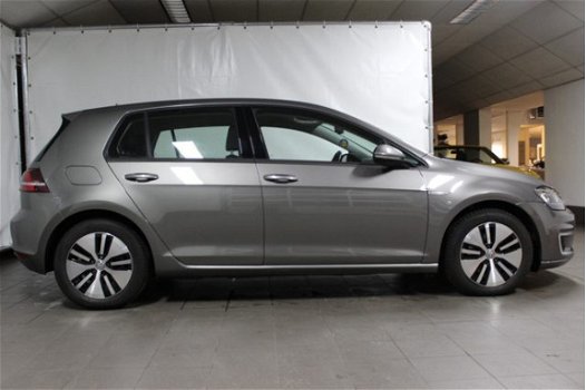 Volkswagen e-Golf - elektrisch 5D Aut. / Adaptive CC / Camera - 1