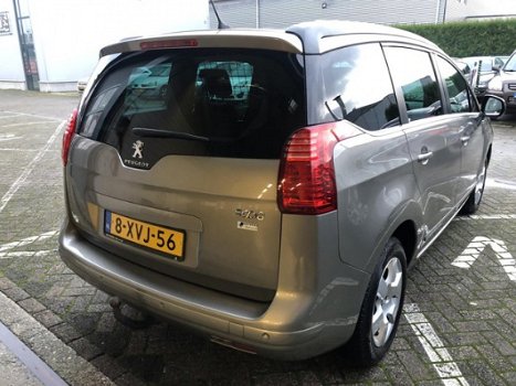 Peugeot 5008 - 1.6 THP Style 5p. Led xenon Navigatie parkeersensoren trekhaak climate controle cruis - 1