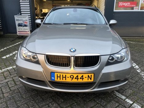 BMW 3-serie Touring - 318d Corporate Lease High Executive Leer climate controle lm-velgen PDC electr - 1