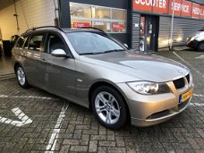 BMW 3-serie Touring - 318d Corporate Lease High Executive Leer climate controle lm-velgen PDC electr