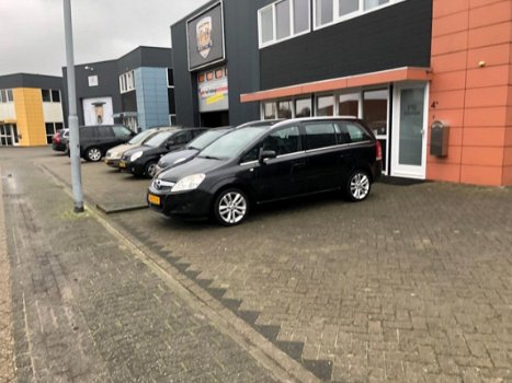 Opel Zafira - 1.6 Essentia 7 PERSOONS NETTE AUTO - 1