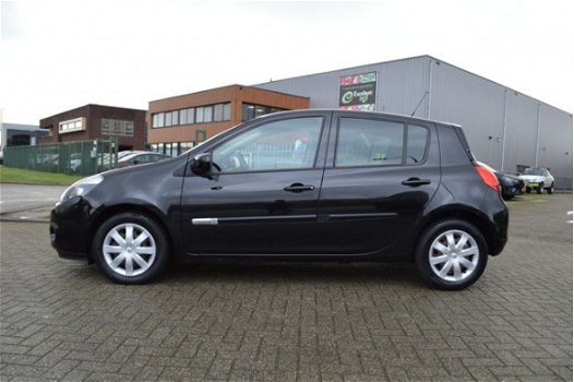 Renault Clio - 1.5 dCi Collection 5-Drs Airco - 1