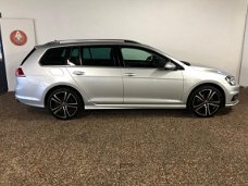 Volkswagen Golf Variant - 1.6 TDI Business Edition Connected R | ACC | 18"LM | Afn trekhaak