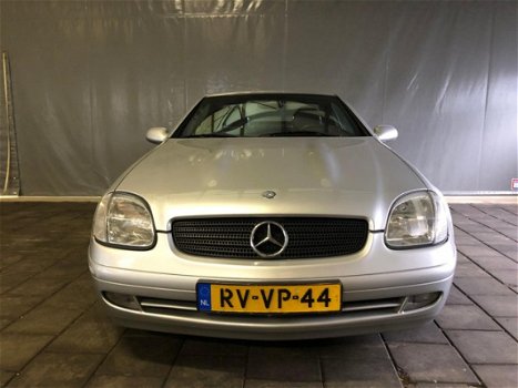 Mercedes-Benz SLK-klasse - 200 NEDERLANDSE SLK MET LAGE KM STAND - 1