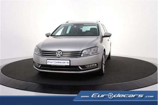 Volkswagen Passat Variant - 2.0 TDI Highline BlueMotion *Navigatie*Leer*1ste Eigenaar - 1