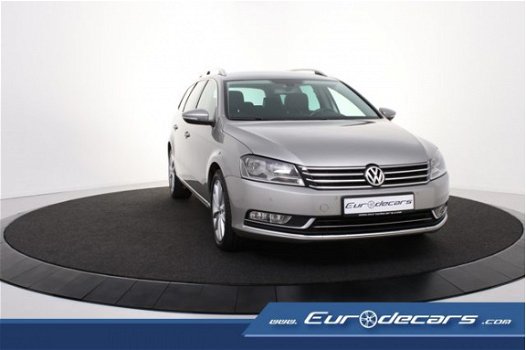 Volkswagen Passat Variant - 2.0 TDI Highline BlueMotion *Navigatie*Leer*1ste Eigenaar - 1