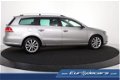 Volkswagen Passat Variant - 2.0 TDI Highline BlueMotion *Navigatie*Leer*1ste Eigenaar - 1 - Thumbnail