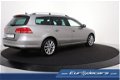 Volkswagen Passat Variant - 2.0 TDI Highline BlueMotion *Navigatie*Leer*1ste Eigenaar - 1 - Thumbnail