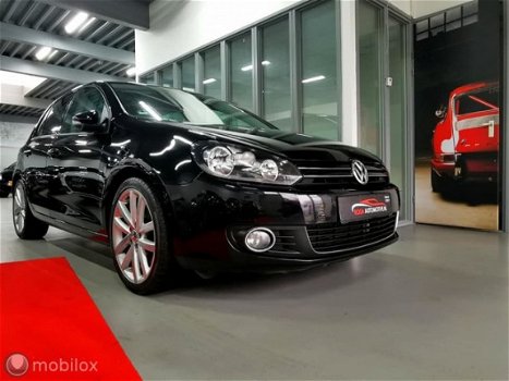 Volkswagen Golf - 1.4 TSI Highline DSG NAVI SCHUIFDAK ALCANTARA PDC STOELVERW. 18'' VELG - 1