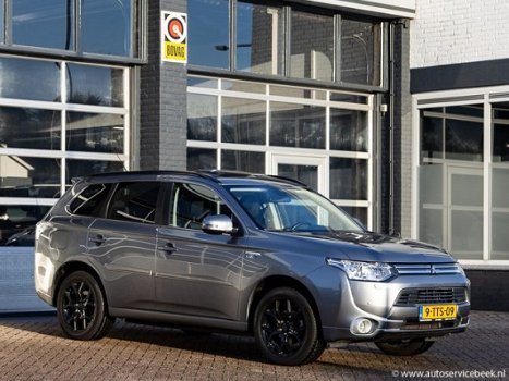 Mitsubishi Outlander - PHEV INSTYLE + - 1