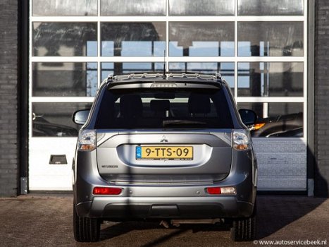 Mitsubishi Outlander - PHEV INSTYLE + - 1