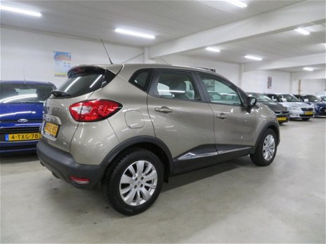 Renault Captur - 1.2 TCe Expression Automaat Airco Navi - 1