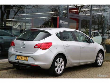 Opel Astra - 1.4 Turbo Blitz I Navi I Trekhaak - 1