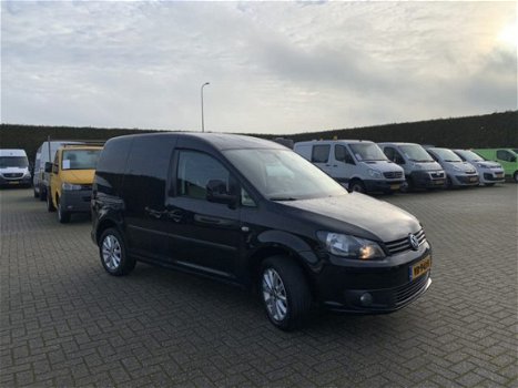 Volkswagen Caddy - 1.6 TDI 102 PK / DSG AUTOMAAT / BPM VRIJ / TREKHAAK / NAVI / AIRCO / CRUISE - 1