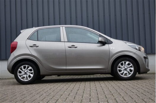 Kia Picanto - 1.0 CVVT COMFORTPLUSLINE NAVIGATOR BT CAMERA/ AIRCO/ LMV/ RIJKLAAR GARANTIE TOT 18-10- - 1