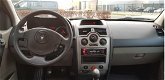 Renault Mégane Grand Tour - 2.0-16V Authentique Comfort - 1 - Thumbnail