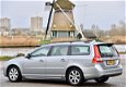 Volvo V70 - 1.6 D2 Nordic+ Dealer onderhouden, Leder, Navigatie - 1 - Thumbnail