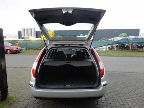 Ford Mondeo Wagon - 1.8-16V First Edition 5 deurs station, nog een heele mooie zonder deuken of kras - 1