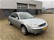 Ford Mondeo - 1.8-16V Collection CLIMA, NAVI, PDC, APK, NAP - 1 - Thumbnail