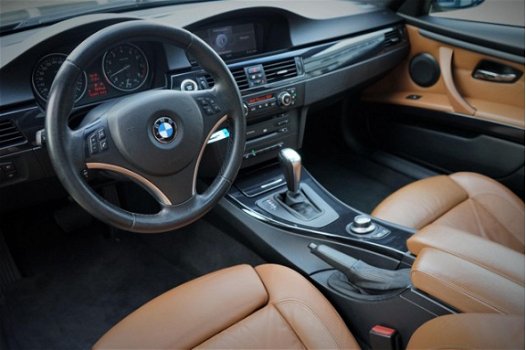 BMW 3-serie Coupé - 335i High Executive 306PK Aut.-Sport Leder-Navigatie-Schuifdak-Xenon-19