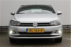 Volkswagen Polo - 1.0 TSI 95 Highline | Adp. Cruise control | Navigatie | 17" Lichtmetaal | Parkeers