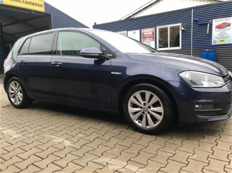 Volkswagen Golf - 1.6 TDI Highline BM Executive - 1