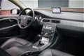 Volvo V70 - 2.5T Momentum, Navi, Leder, Trekhaak - 1 - Thumbnail