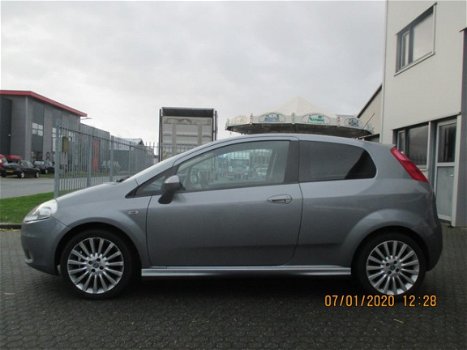 Fiat Grande Punto - 1.4-16V Sport NIEUWE APK - 1