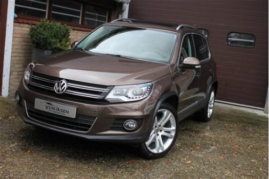 Volkswagen Tiguan - 1.4 TSI 160pk Xenon Navi Panoramadak - 1