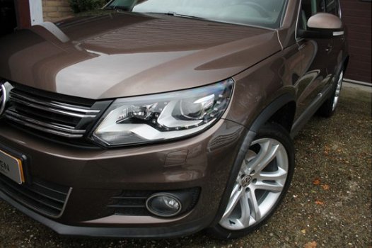 Volkswagen Tiguan - 1.4 TSI 160pk Xenon Navi Panoramadak - 1