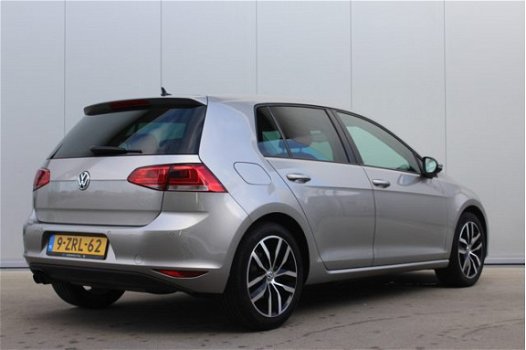 Volkswagen Golf - 1.4 TSI 123pk Highline DSG - 1