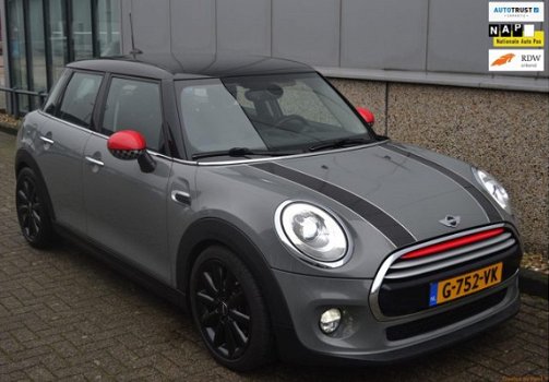 Mini Mini Cooper - 1.5 Chili Serious Business Navi, LED, 17