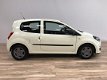 Renault Twingo - 1.2 16V Authentique CRUISE / DEALER ONDERHOUDEN / SPOILER / 2E EIG / NETTE AUTO / A - 1 - Thumbnail