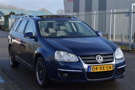 Volkswagen Golf Variant - 2.0 TDI Comfortline | Panoramadak | Airco | APK 1-2021 - 1