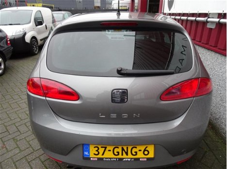 Seat Leon - 1.4 TSI Sportstyle // 188 DKM NAP // 2e Eigeneaar - 1