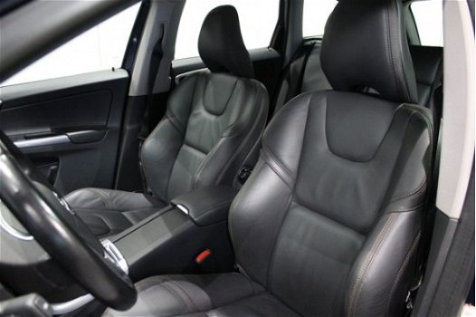 Volvo XC60 - 2.0 D4 FWD Momentum | Automaat | Panoramadak | Adaptive cruise control | Leder | elektr - 1