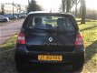 Renault Twingo - 1.2 Authentique airco 2jaarapk nette autodealer auto - 1 - Thumbnail